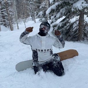 Meet your Posher, Barrett